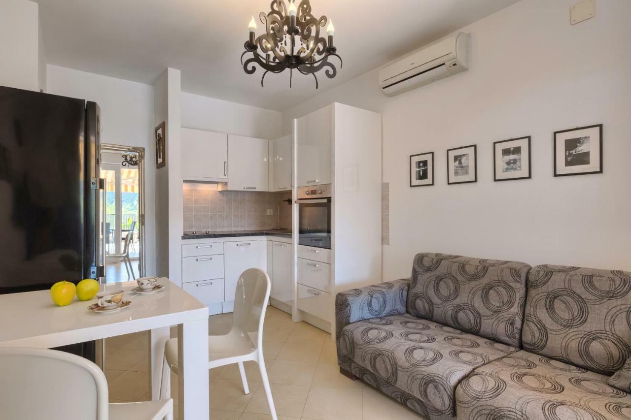 Apartment Robert Novalja Bagian luar foto
